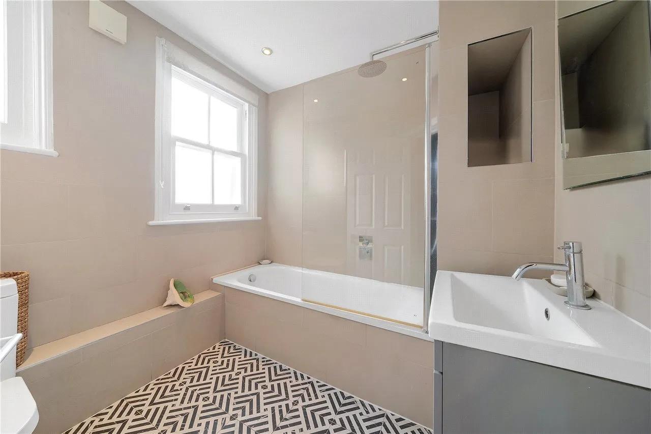 Narbonne Avenue, Clapham, SW4, photo 9