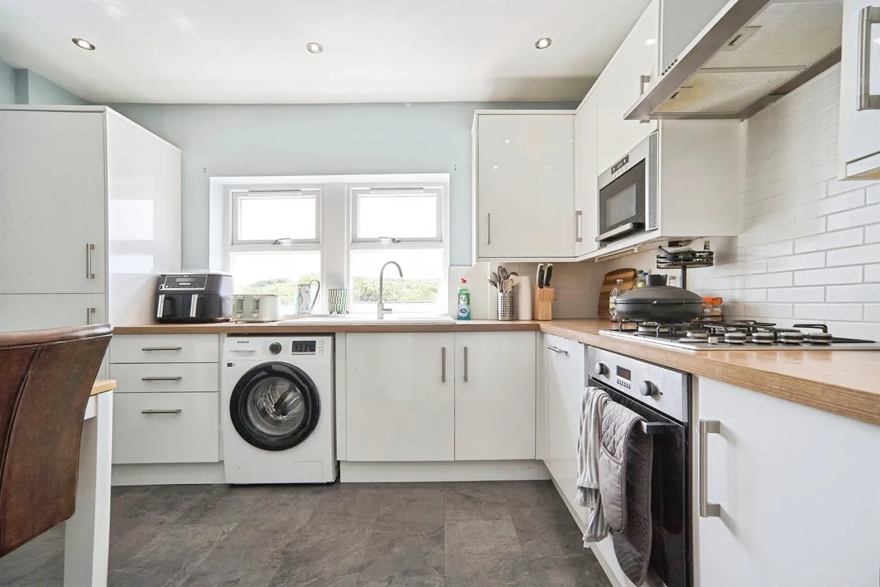 Newlay Wood Rise, Horsforth, Leeds, photo 2