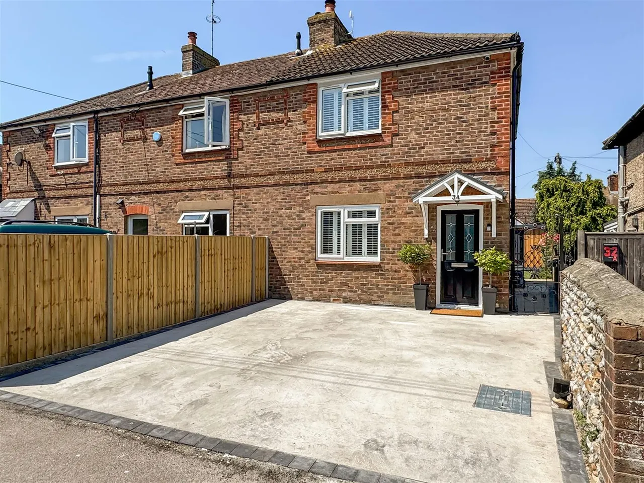 2 bed house for sale, Beaconsfield Road, Littlehampton
