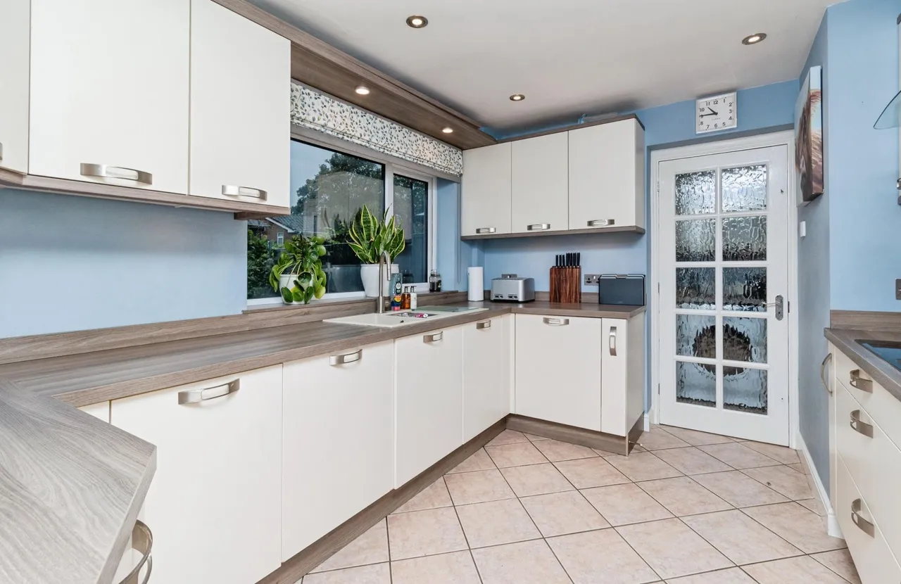 Ferrers Road, Weston, ST18, photo 11