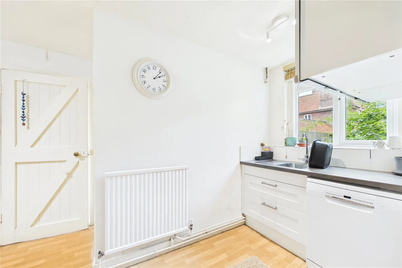 Bagmore Lane, Herriard, RG25, photo 7