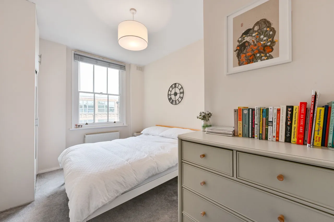 116 Campden Houses, Peel Street, London, photo 2