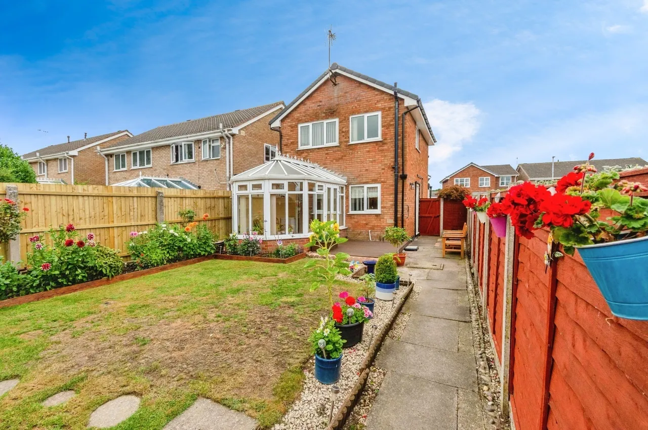 Harebell Close, Cannock, Staffordshire, WS12, photo 6