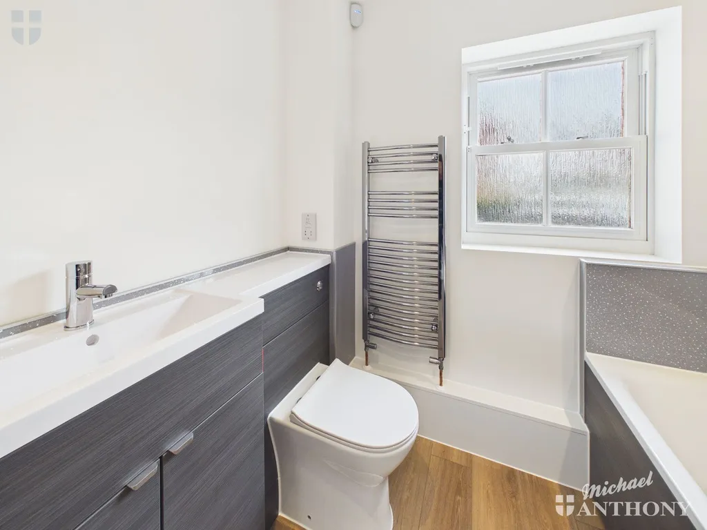 Kingsgate, Aylesbury, HP19, photo 4
