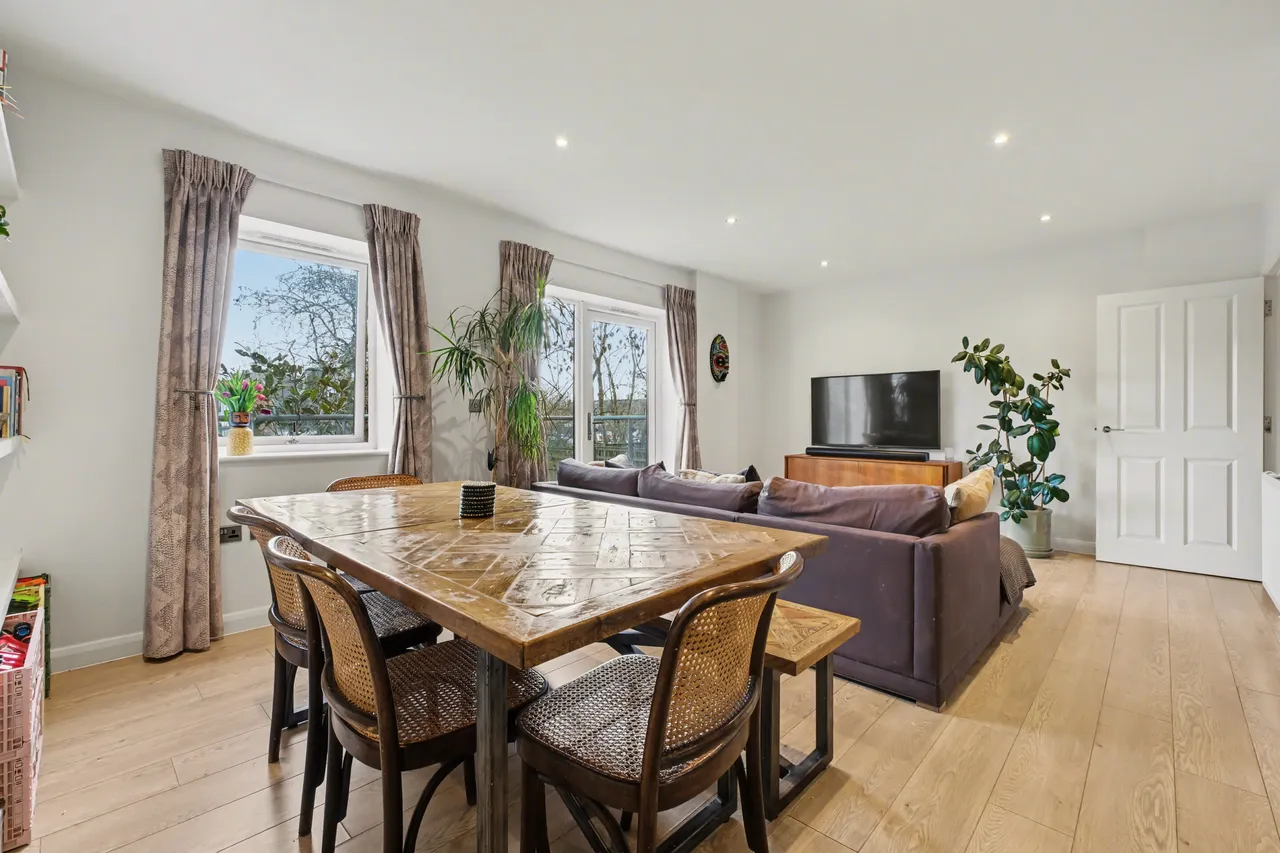 Thornbury Way, London, E17, photo 6