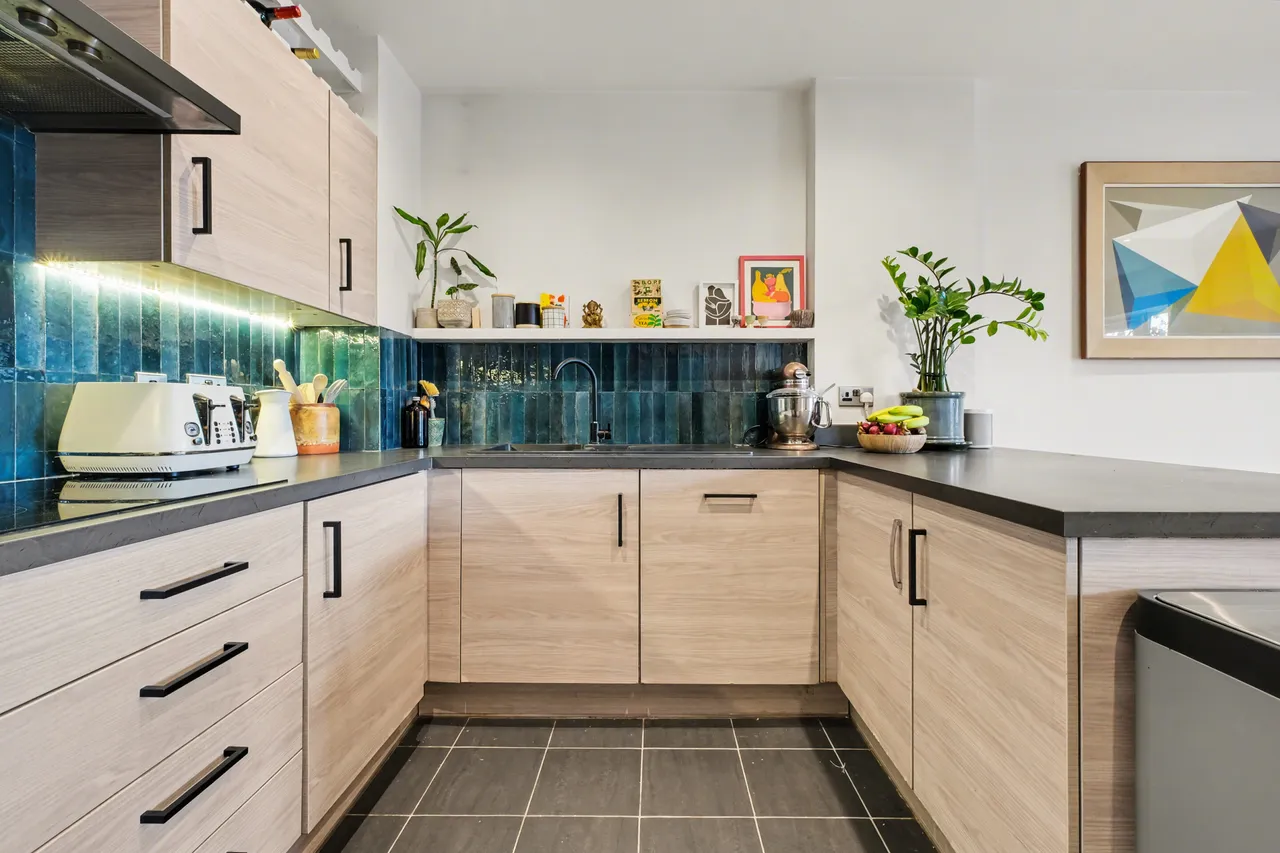 Thornbury Way, London, E17, photo 5