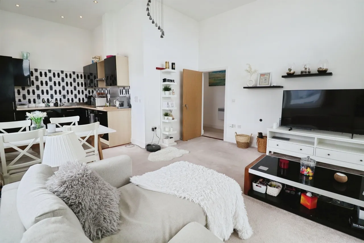 Ferry Court, Cardiff, CF11, photo 8
