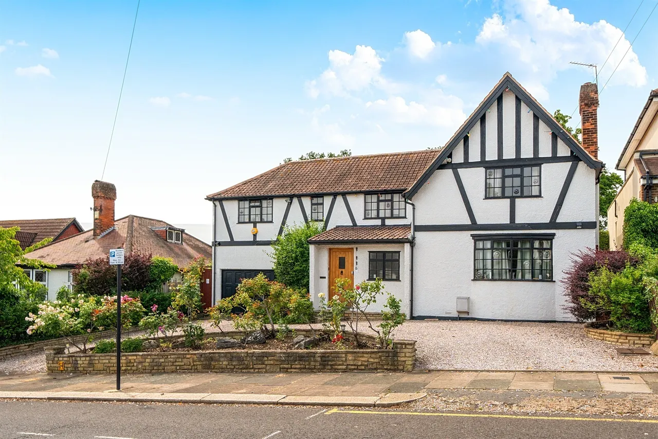4 bed house for sale, Oak Avenue, Enfield, EN2