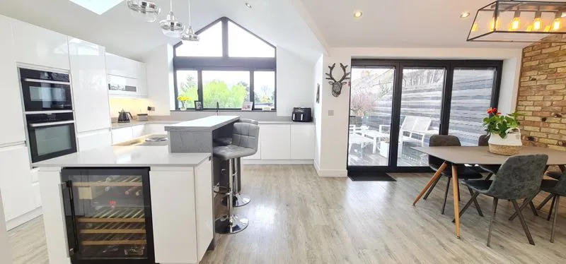 Blenheim Chase, Leigh-On-Sea, Essex, SS9 3BH, photo 9