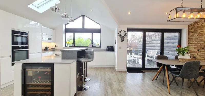 Blenheim Chase, Leigh-On-Sea, Essex, SS9 3BH, photo 6