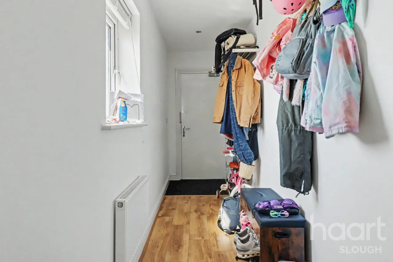 Chadwick Road, Slough, SL3, photo 2
