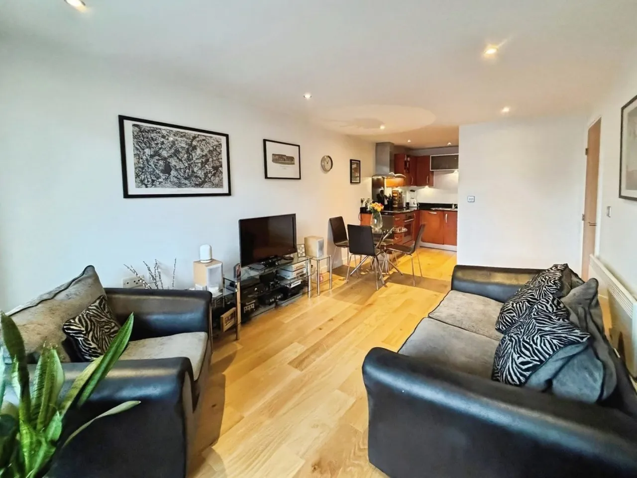 Armouries Way, LS10, photo 6