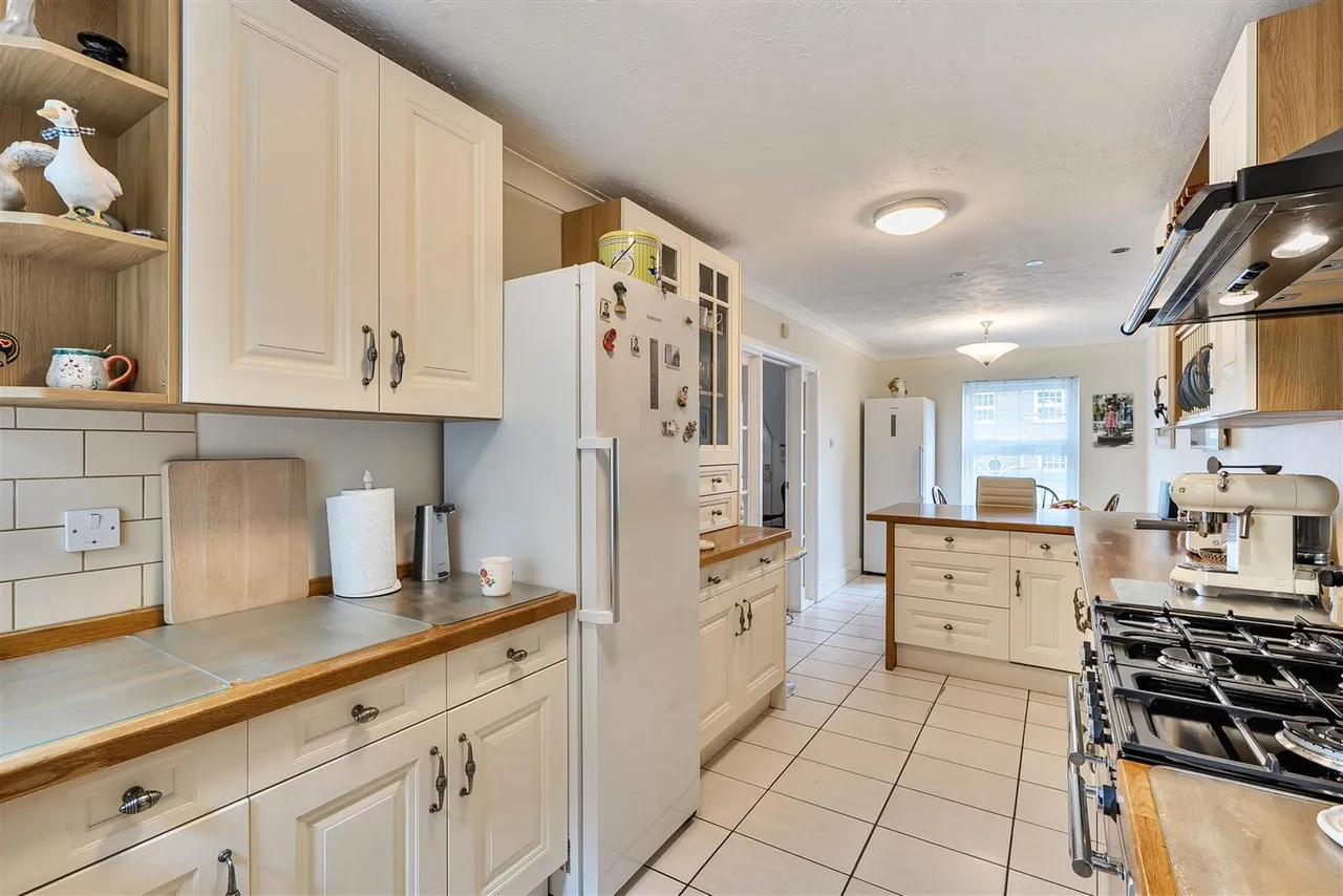 Ashley Drive, Banstead, SM7, photo 6