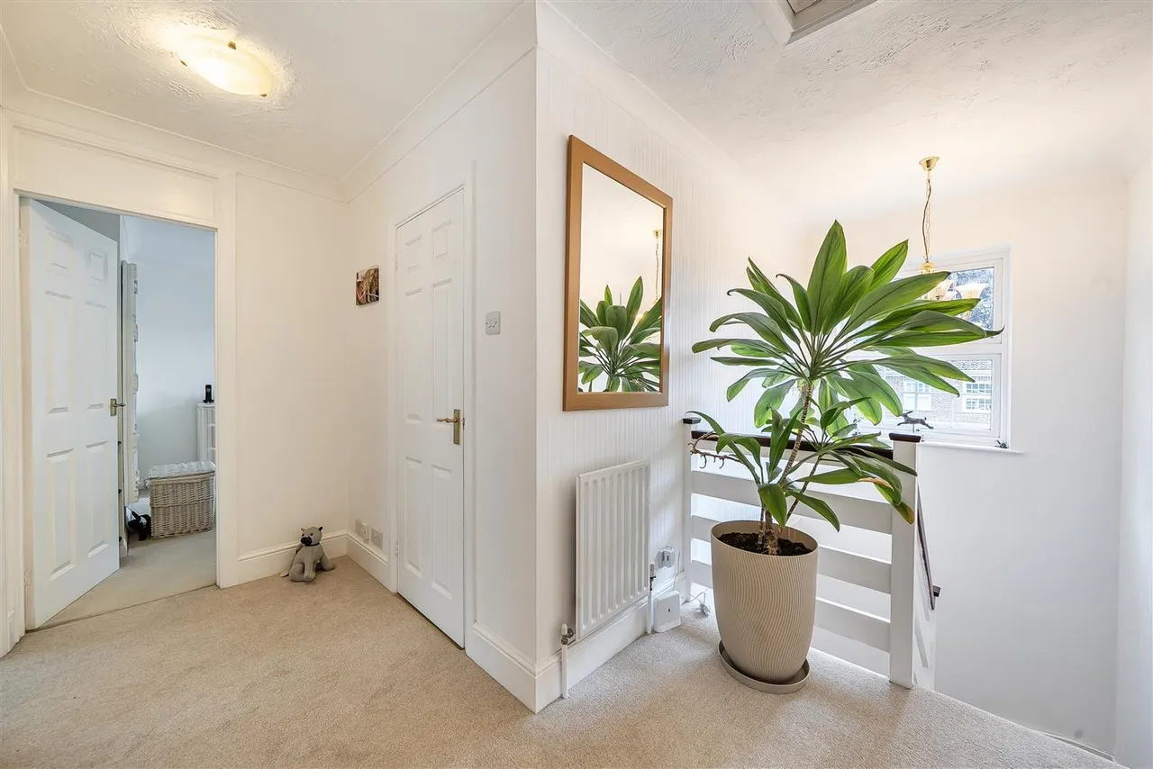 Ashley Drive, Banstead, SM7, photo 12