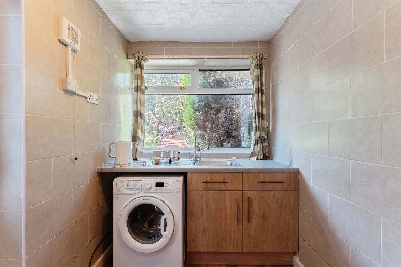 Singleton Avenue, Birkenhead, CH42, photo 11