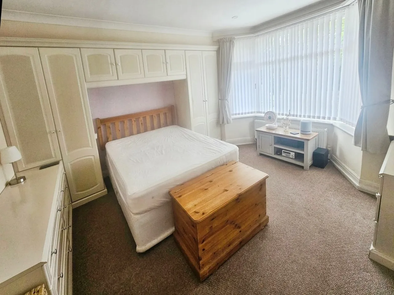 Laverton Road, Westbury, photo 11