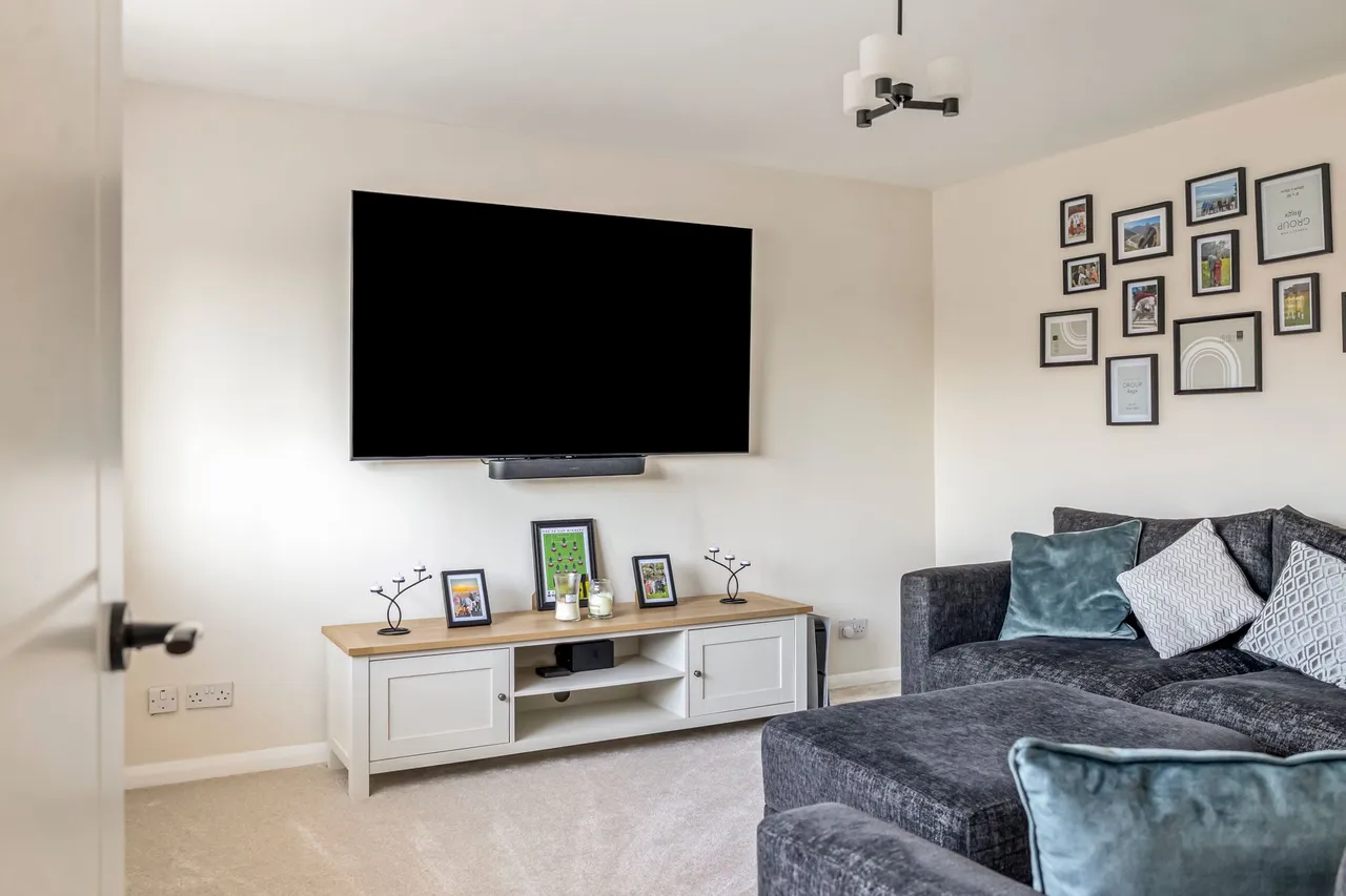 Chennells Way, Horsham, RH12, photo 10