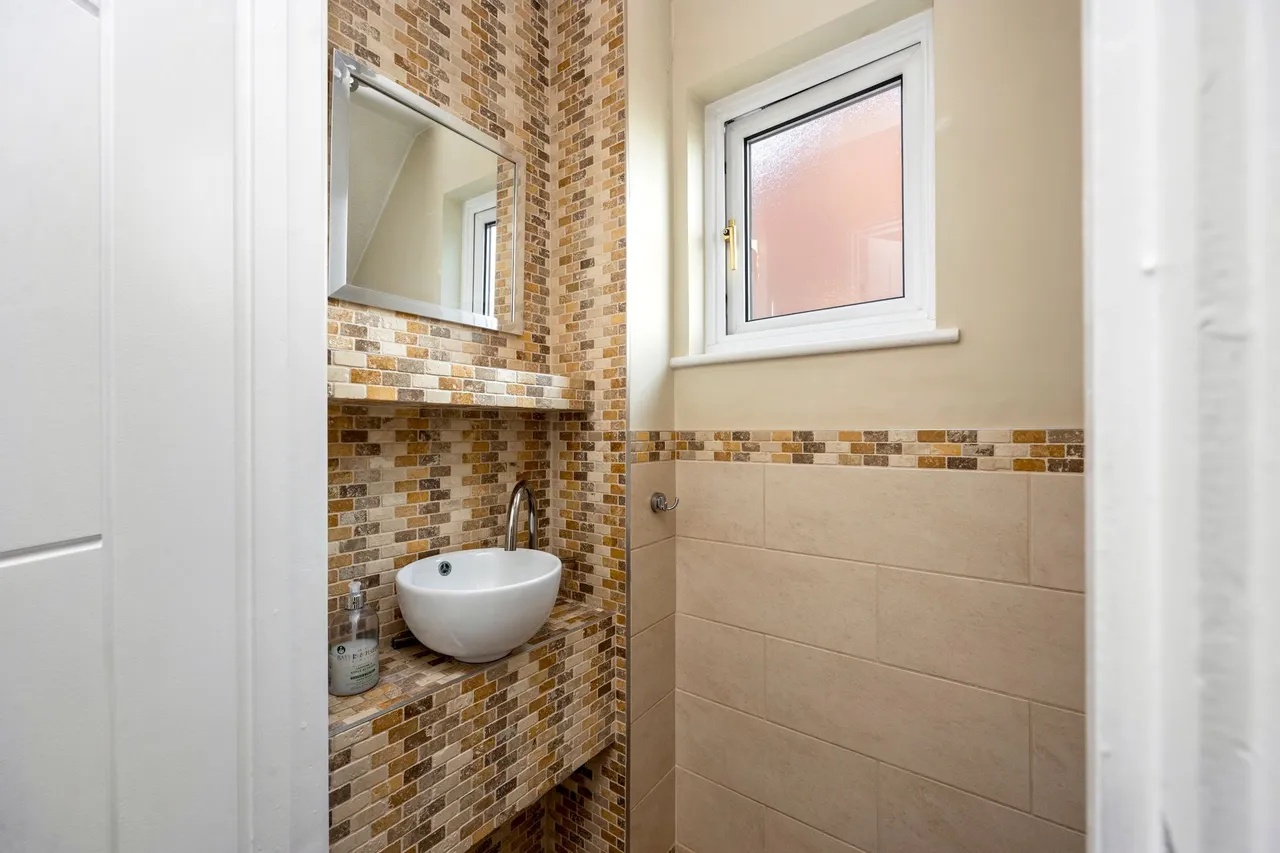 Chennells Way, Horsham, RH12, photo 8