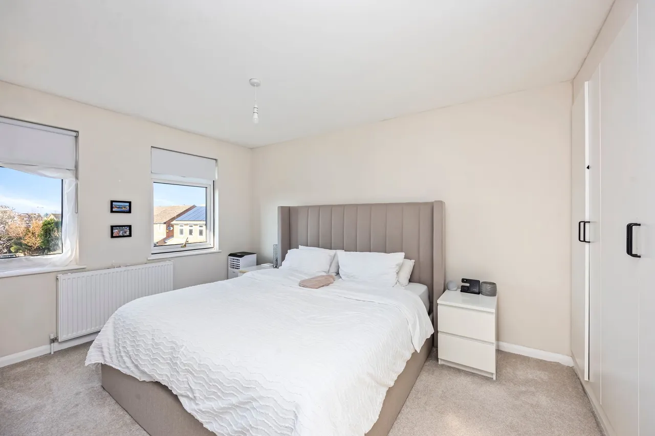 Chennells Way, Horsham, RH12, photo 13