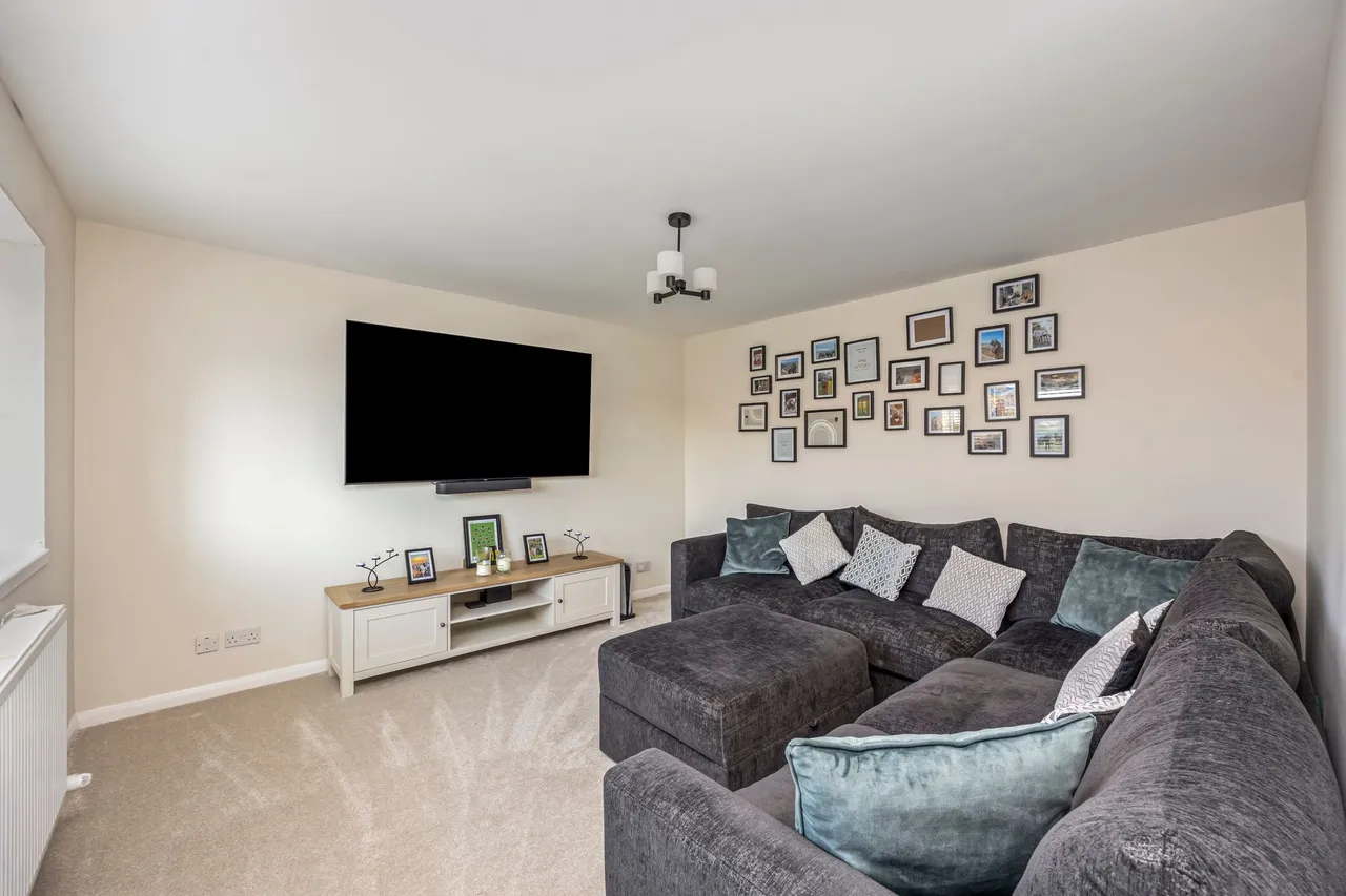 Chennells Way, Horsham, RH12, photo 7