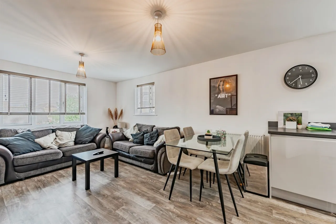 Westvale Road, Horley, RH6, photo 3