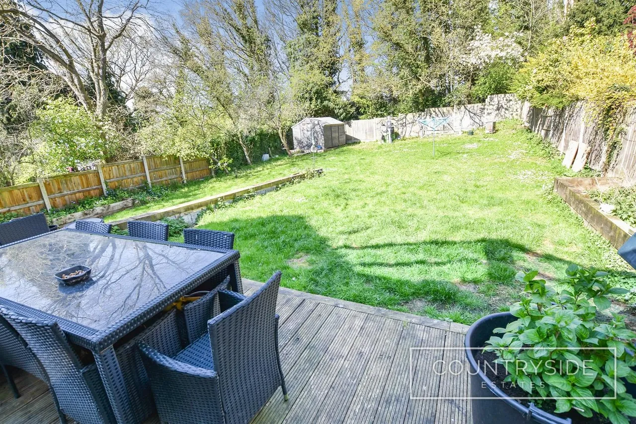 Vicarage Hill, Benfleet, photo 16