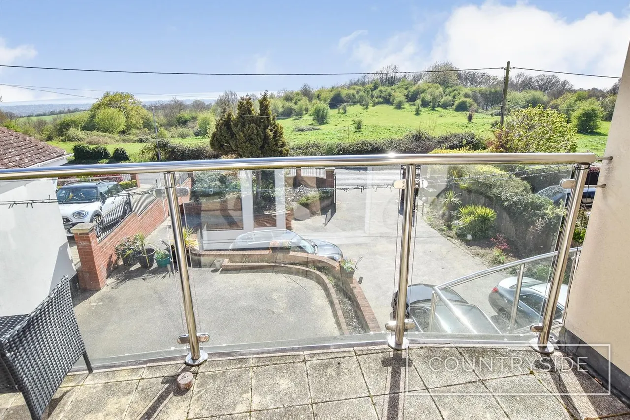 Vicarage Hill, Benfleet, photo 13