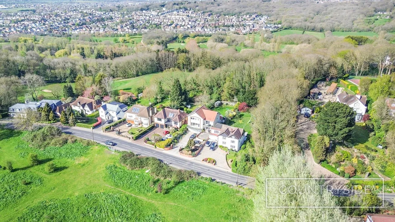 Vicarage Hill, Benfleet, photo 2