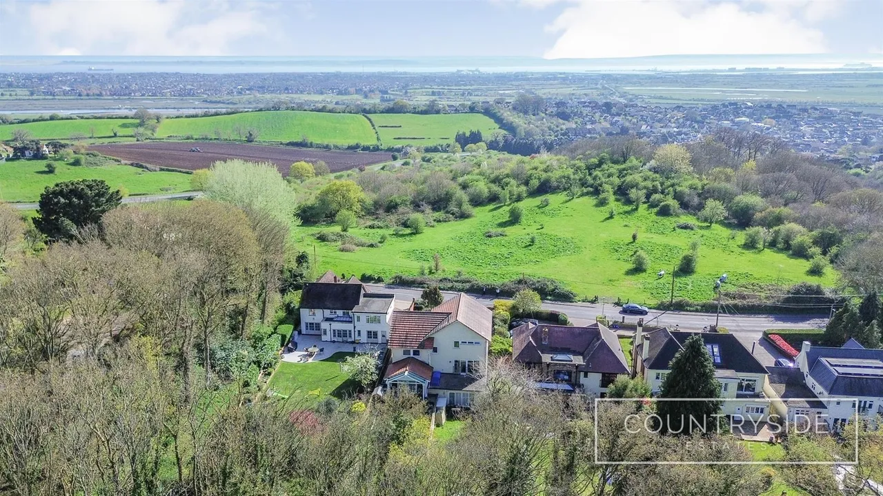 Vicarage Hill, Benfleet, photo 3