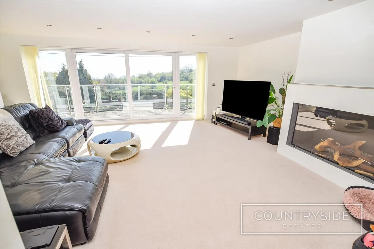 Vicarage Hill, Benfleet, photo 5