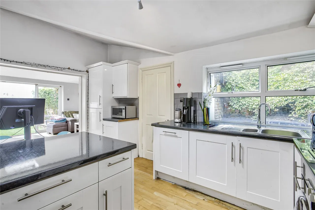 Trinity Road, London, SW17, photo 11