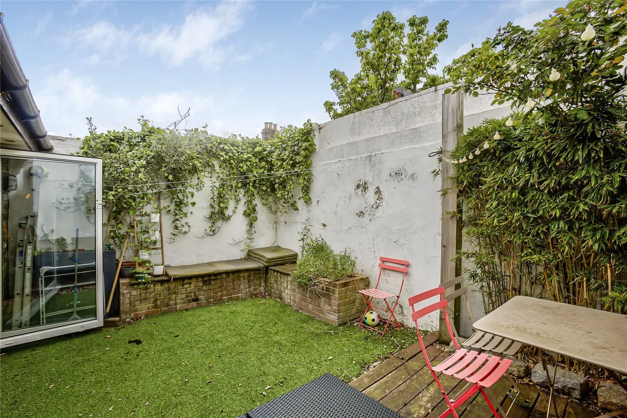 Trinity Road, London, SW17, photo 13