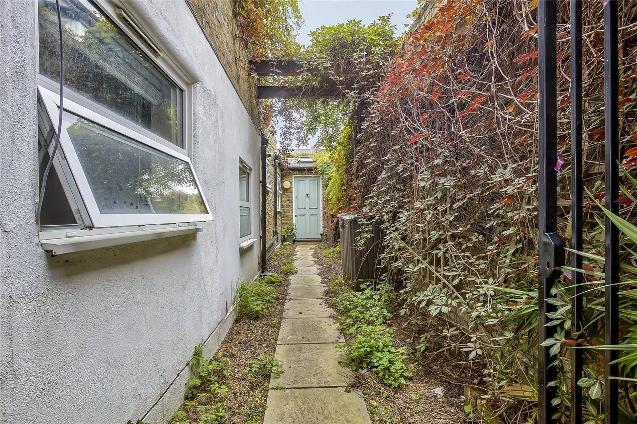 Trinity Road, London, SW17, photo 5