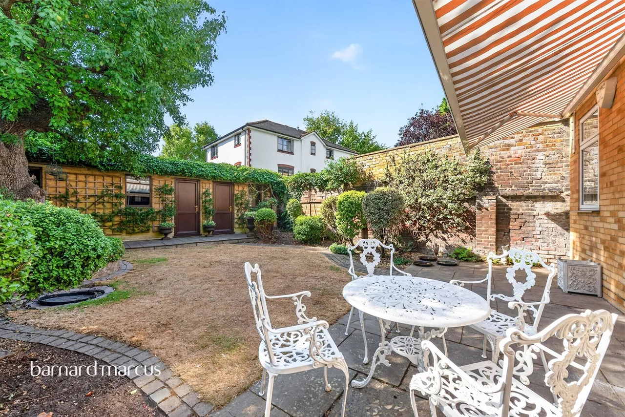 Lower Richmond Road, East Sheen, London, photo 4
