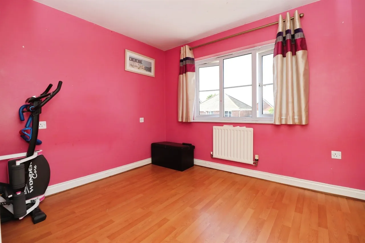 Powys Close, Corby, photo 11