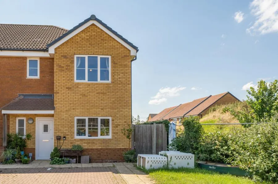3 bed house for sale, Steamer Croft, Langford, SG18