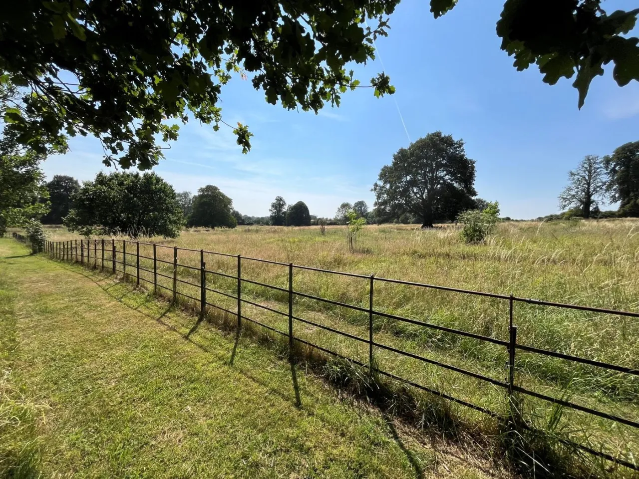 Cuddington, Oxon/Bucks, HP18, photo 9