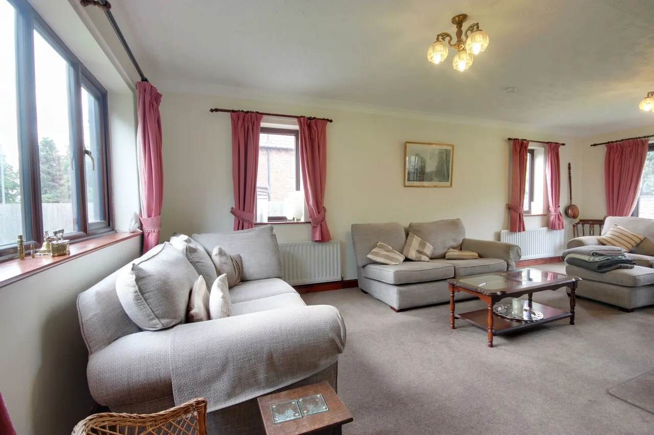 Thearne Lane, Thearne, HU17, photo 7