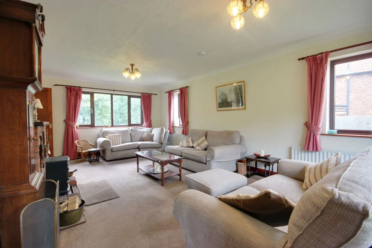 Thearne Lane, Thearne, HU17, photo 8