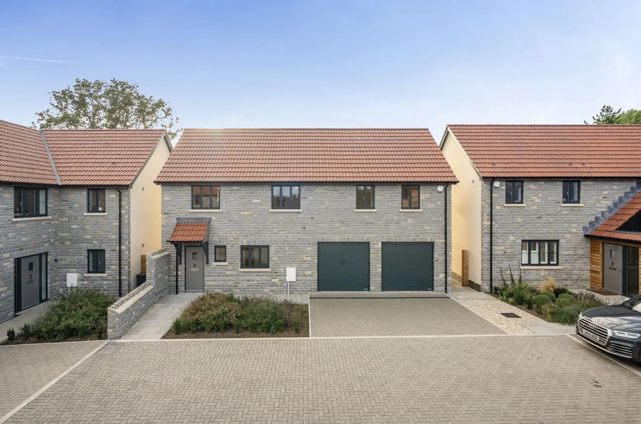 4 bed house for sale, Pipers Farm, Berhill, TA7