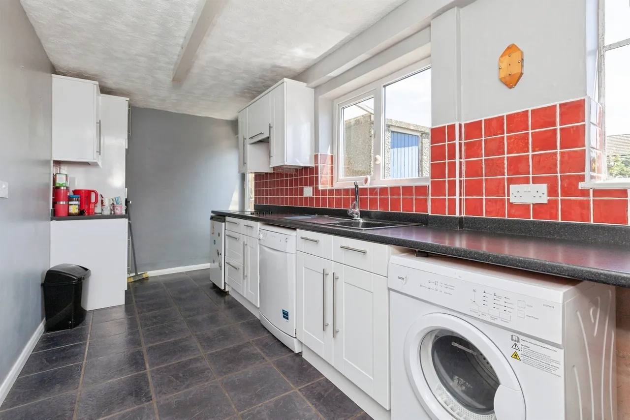St. Austell Road, Leicester, LE5, photo 3