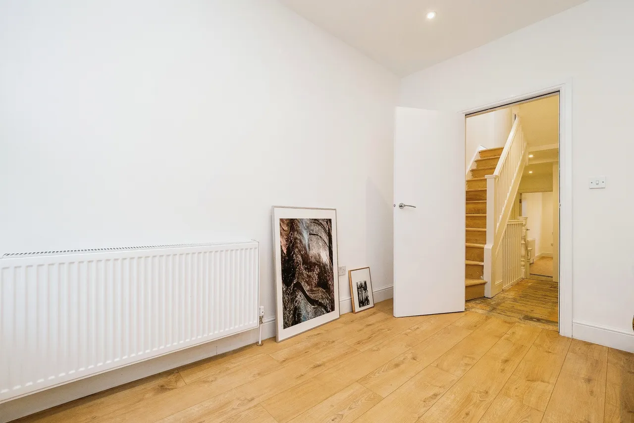 Liddington Road, London, E15, photo 19