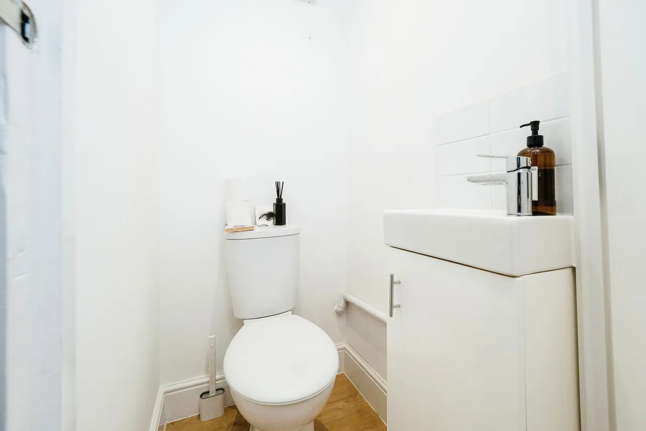 Liddington Road, London, E15, photo 8