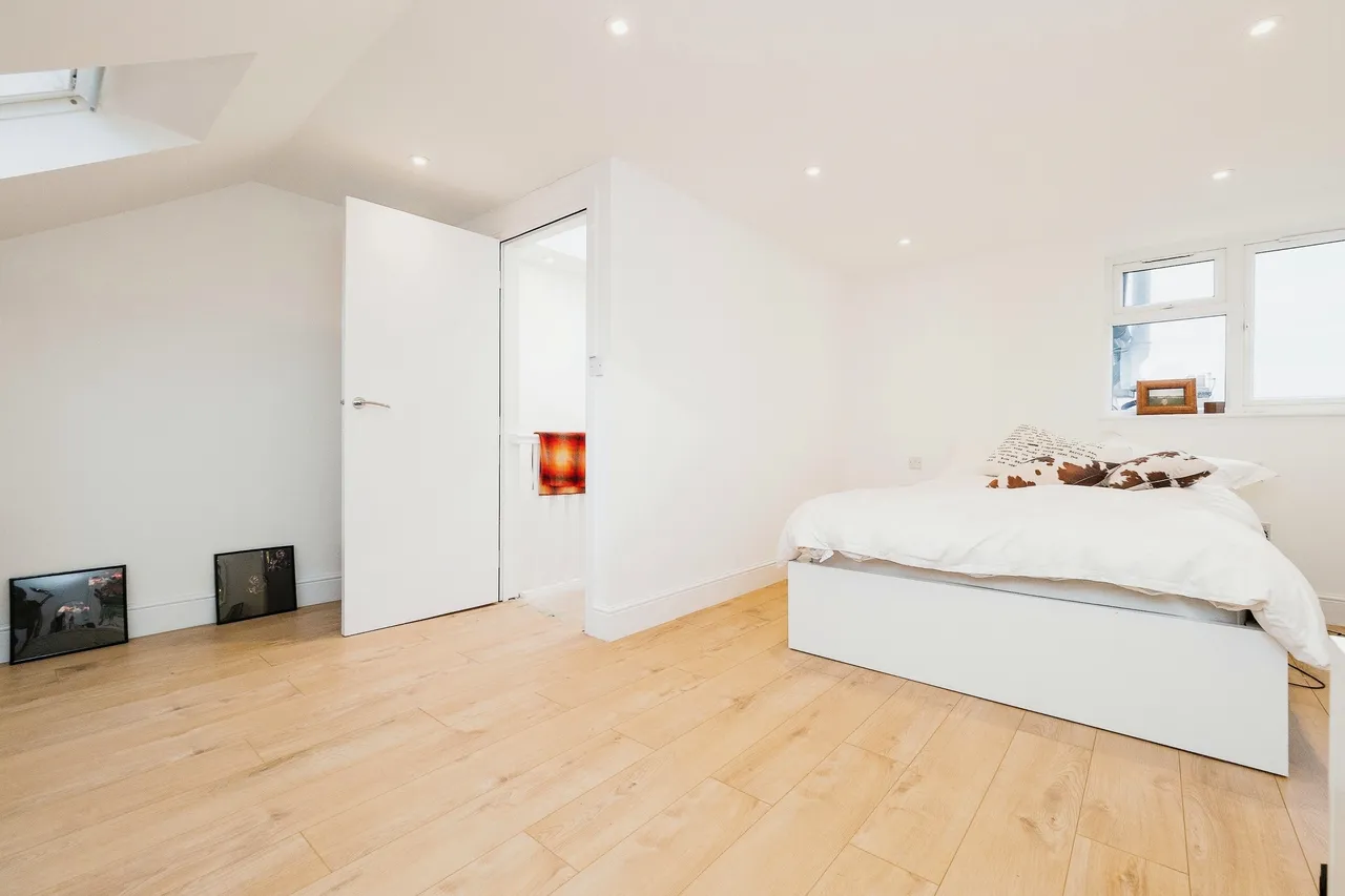 Liddington Road, London, E15, photo 6
