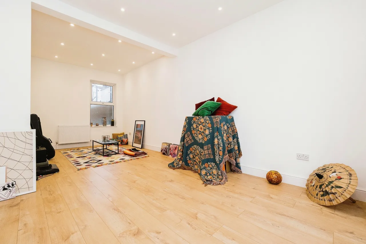 Liddington Road, London, E15, photo 9