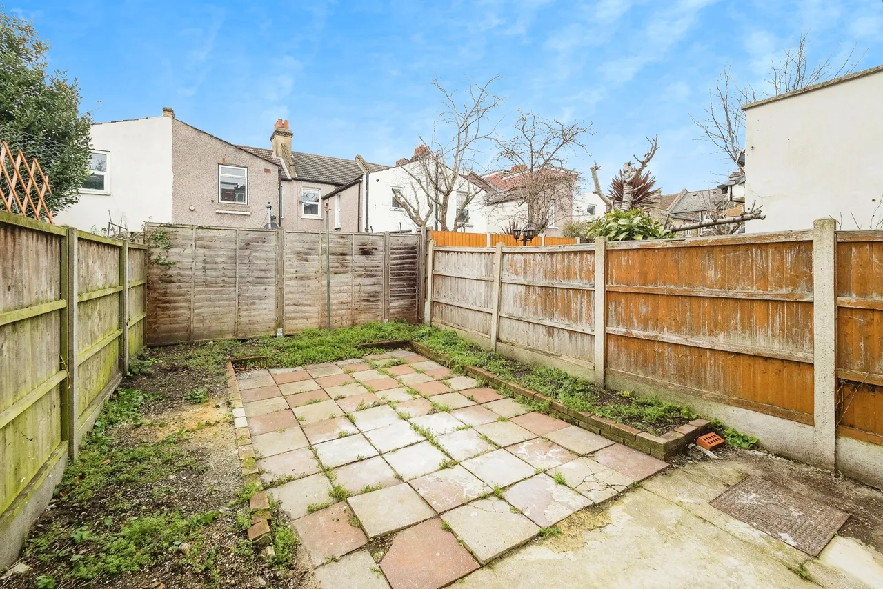 Liddington Road, London, E15, photo 10