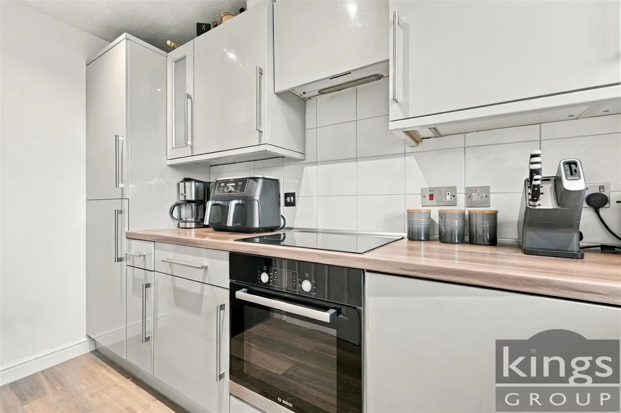 Colgate Place, Enfield, photo 14