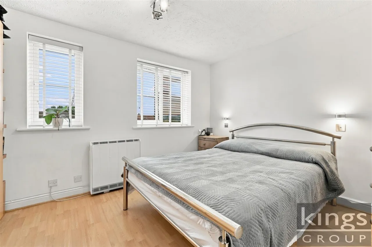 Colgate Place, Enfield, photo 17