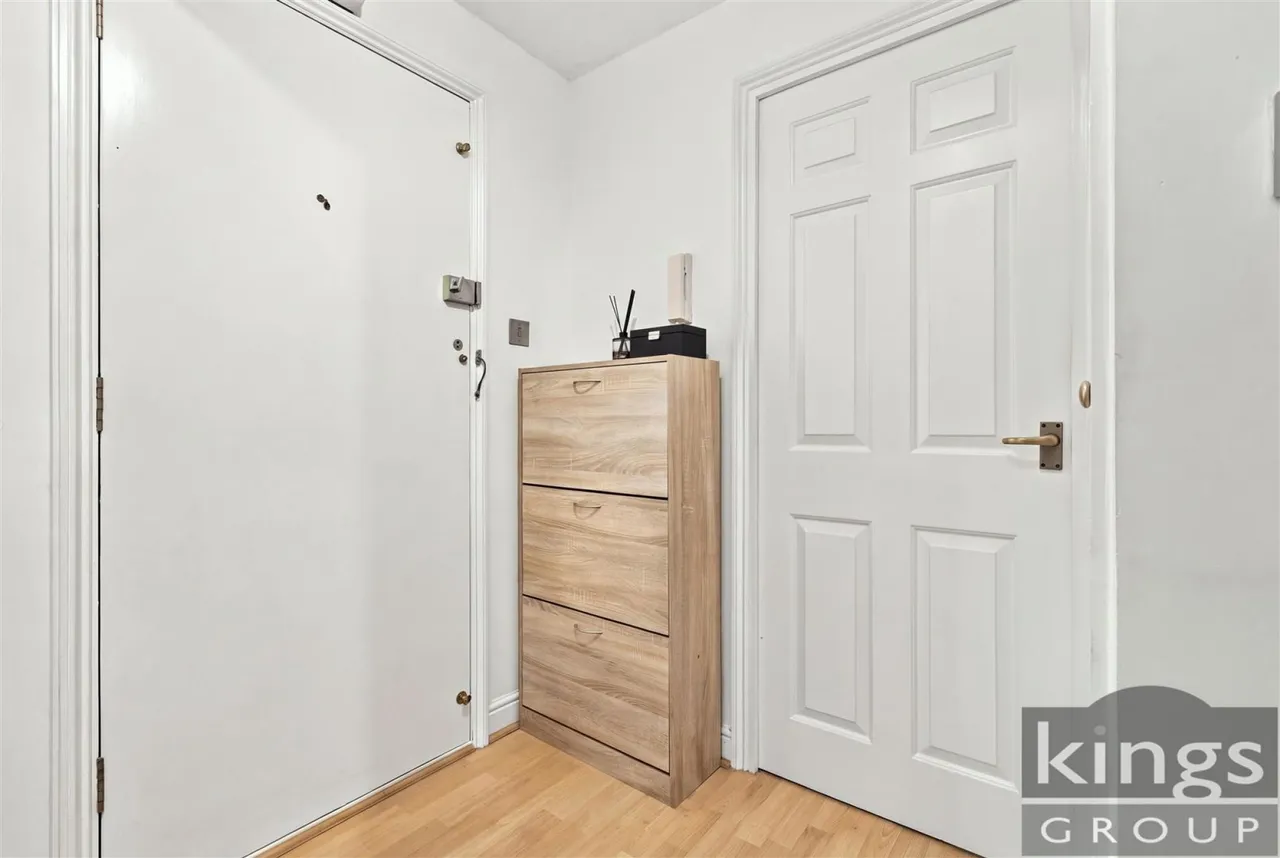 Colgate Place, Enfield, photo 7