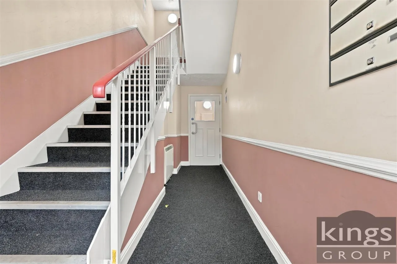 Colgate Place, Enfield, photo 8